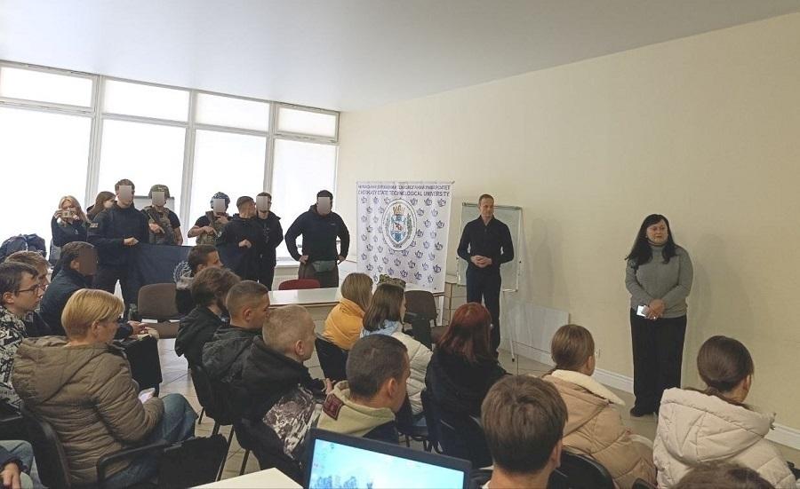 &laquo;Година історії та мужності&raquo;: в ЧДТУ пройшла просвітницько-патріотична зустріч із представниками ГО &laquo;Centuria&raquo; до 83-річчя створення УПА