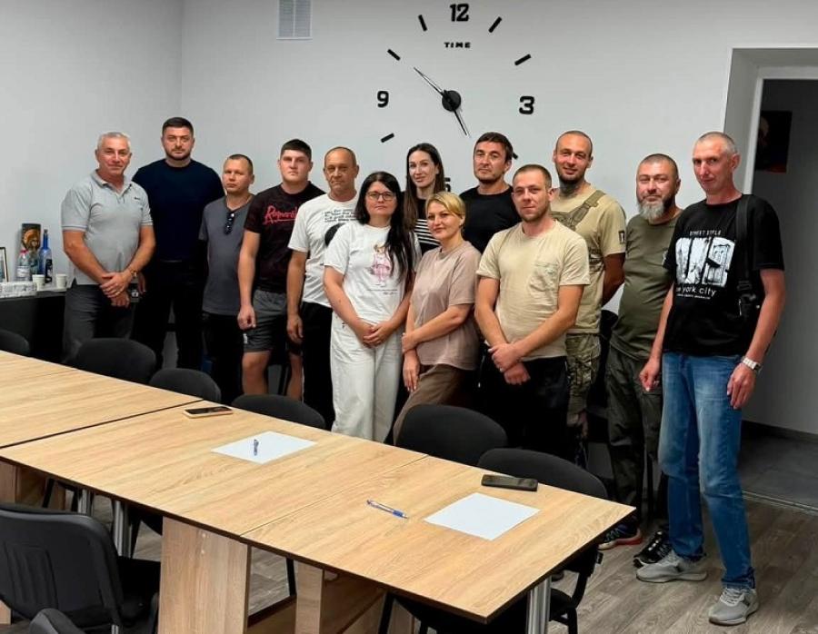 Освіта та професійна адаптація ветеранів: завідувачка кафедри соціального забезпечення та ветеранської політики ЧДТУ долучилася до фахової зустрічі у Гельмязівській громаді