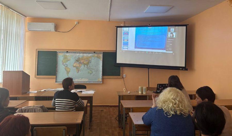 &laquo;Інноваційні процеси в готельному господарстві&raquo;: викладачі та студенти кафедри туризму та готельно-ресторанної справи ЧДТУ долучилися до гостьової лекції