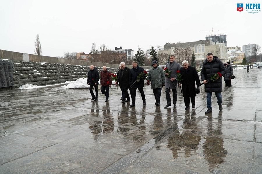 Делегація ЧДТУ долучилася до заходів з нагоди 80-ої річниці визволення Черкас від нацистських окупантів