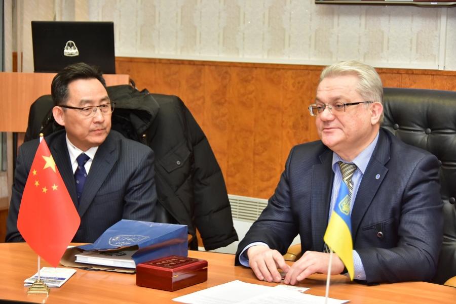 До ЧДТУ завітали представники Посольства Китайської Народної Республіки в Україні