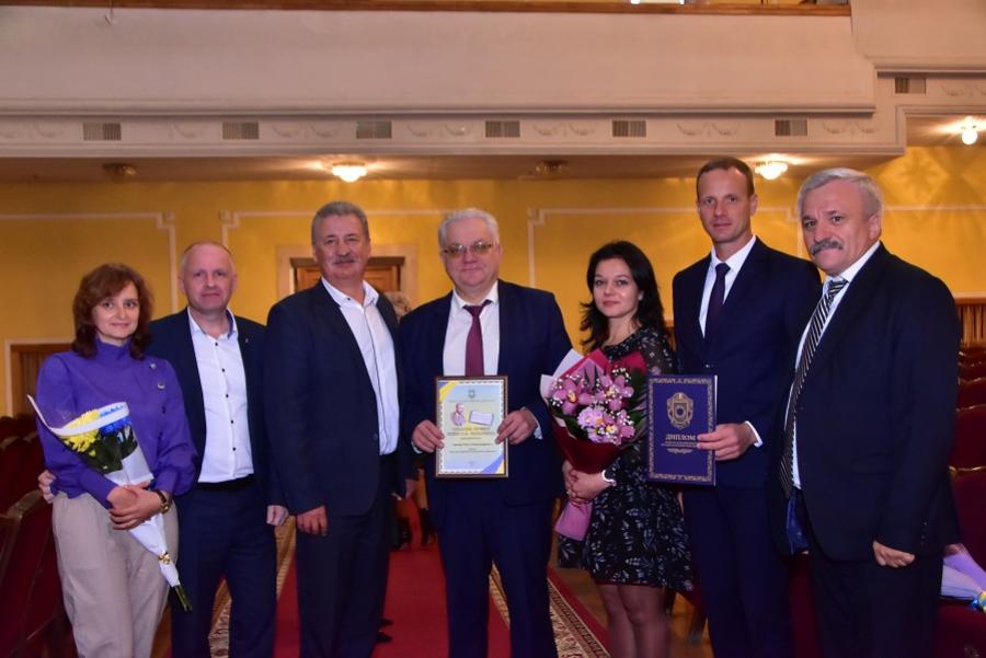 Молоді науковці ЧДТУ отримали Дипломи лауреатів обласної премії
