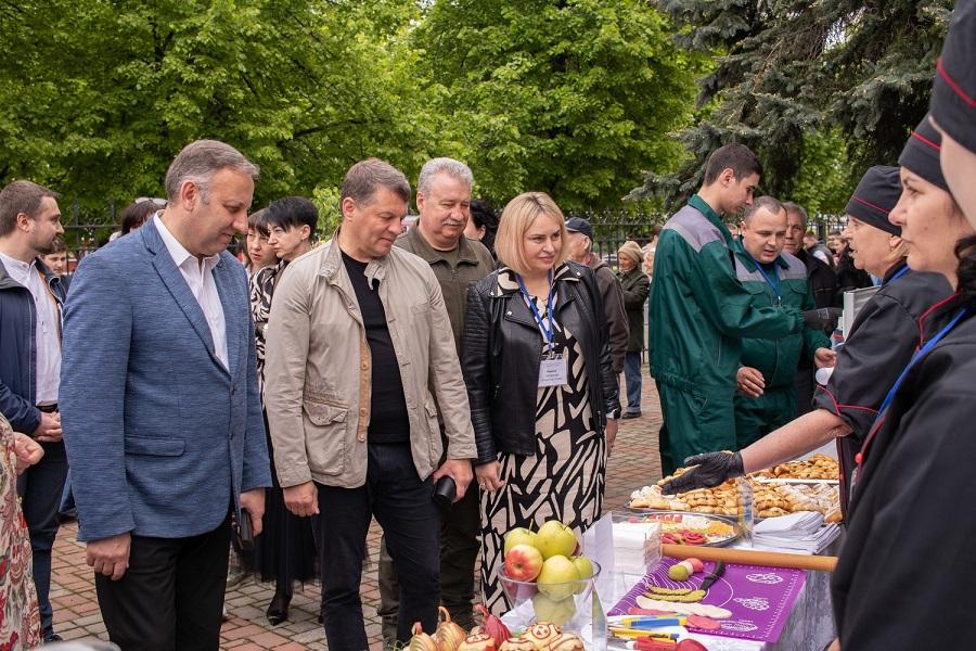 На базі ЧДТУ пройшла обласна виставка педагогічних технологій «Профтехосвіта Черкащини»