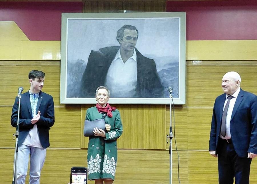 Представники ЧДТУ долучилися до літературно-мистецької події з нагоди 91-ої річниці від дня народження Василя Симоненка