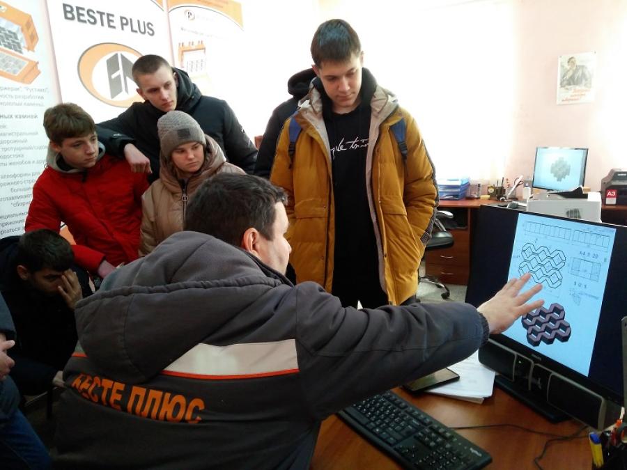 Першокурсники спеціальності «Прикладна механіка» ЧДТУ проходять ознайомчу практику на підприємстві ТОВ «БЕСТЕ ПЛЮС»