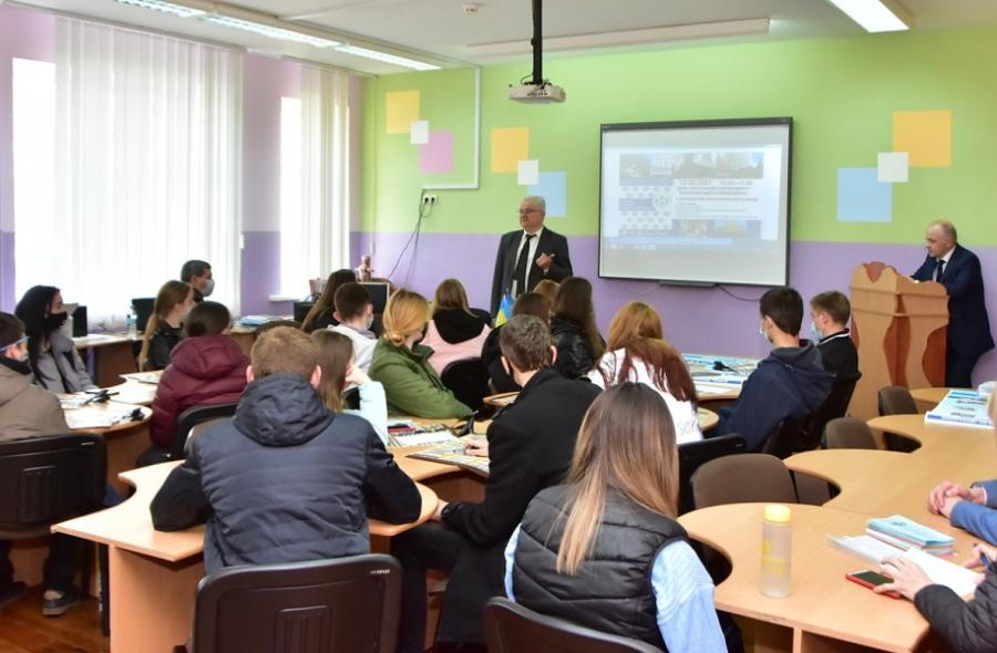 ЧДТУ продемонстрував Драбівській територіальній громаді перспективи регіональної освіти (Відео)