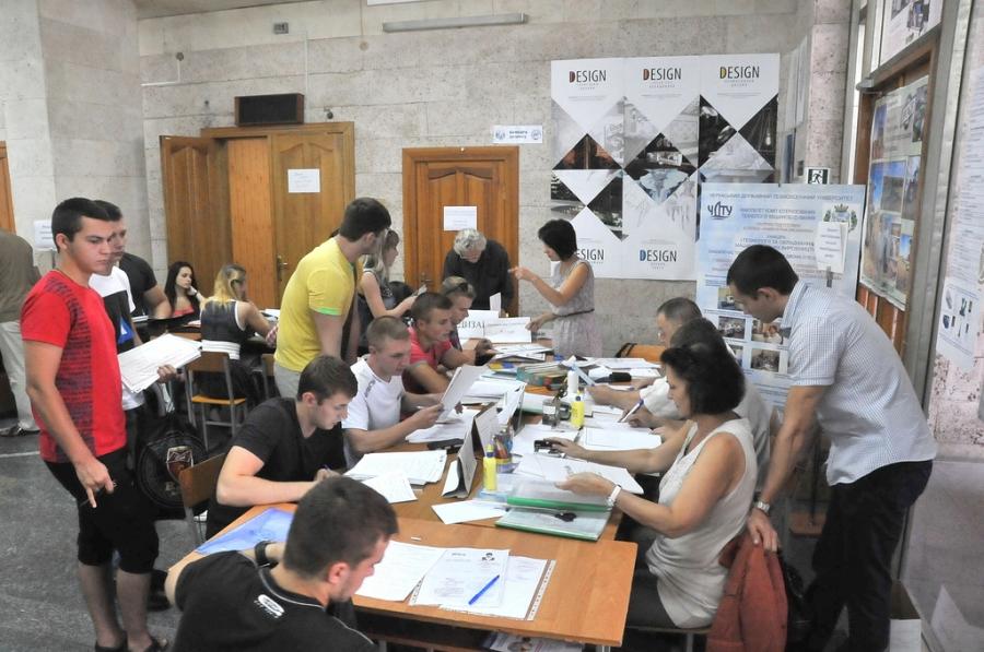 У ЧДТУ вступна кампанія в розпалі