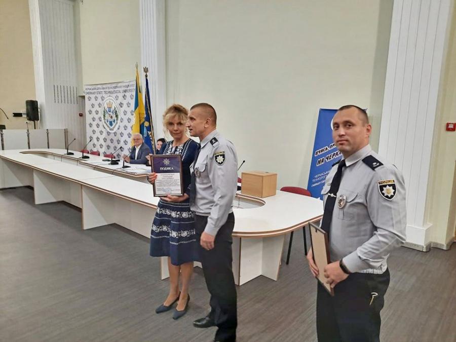 Мовознавиці ЧДТУ отримали Подяки від Головного управління Національної поліції в Черкаській області