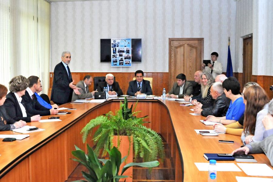 Вперше в ЧДТУ відбулося виїзне засідання Президії Української технологічної академії