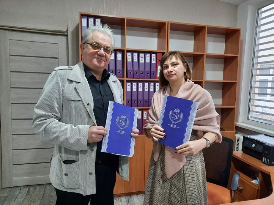 ЧДТУ уклав угоду про співробітництво в освітній галузі з Черкаською спеціалізованою школою №13