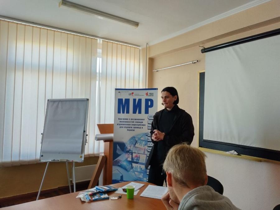 У ЧДТУ в межах блог-кафе студентство обговорило тему соціальної згуртованості українців