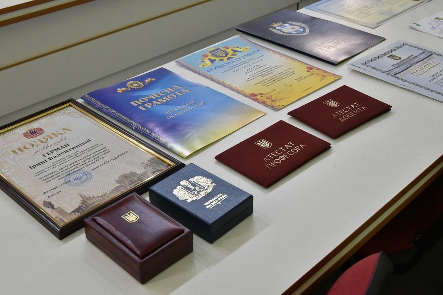 Науковців ЧДТУ відзначили нагородами Міністерства освіти і науки України та органів місцевого самоврядування