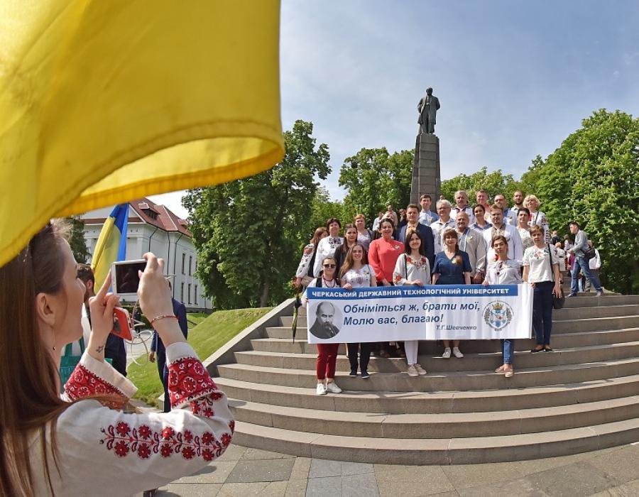 22 травня – 159-та річниця від Дня перепоховання Тараса Шевченка на Чернечій горі
