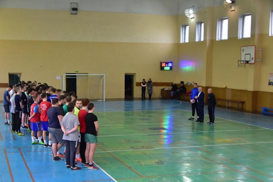 До 60-річчя ЧДТУ стартував загальноуніверситетський турнір з футзалу