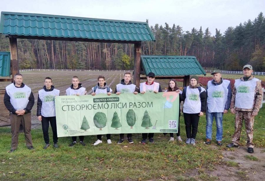 Майбутні лісівники ЧДТУ відвідали Руськополянське лісництво у межах практичних занять
