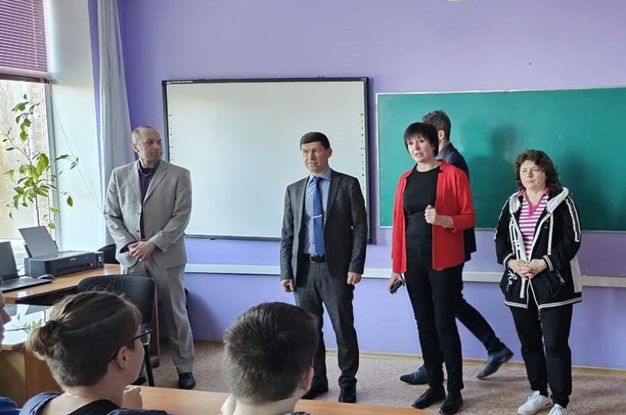 Представники ЧДТУ провели профорієнтаційну зустріч зі старшокласниками Черкаської санаторної школи Черкаської обласної ради