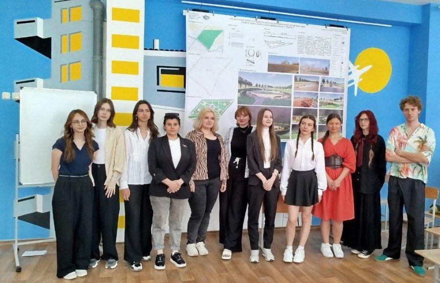 На кафедрі дизайну ЧДТУ успішно захистилися бакалаври