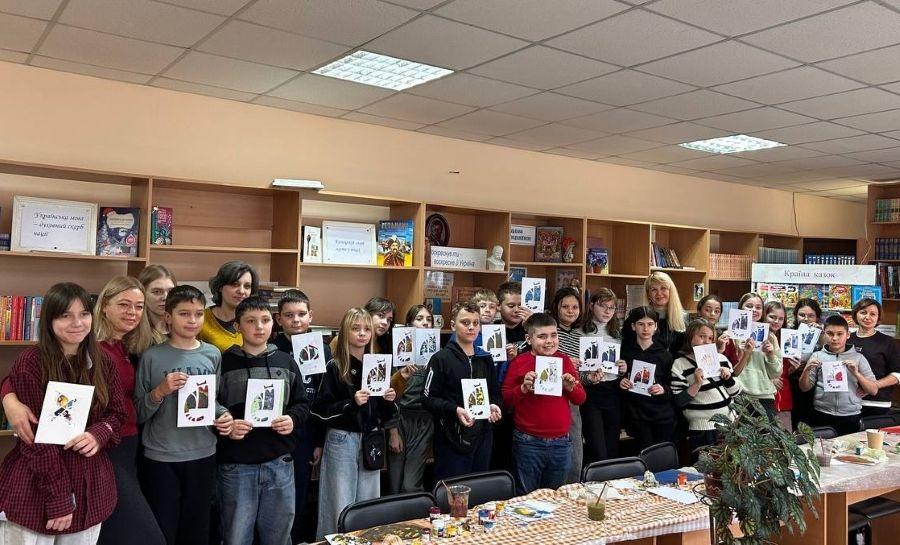 У Всесвітній день захисту дітей кафедра графічного дизайну, моди та стилю ЧДТУ спільно з ГО &laquo;Чужих бід не буває&raquo; провели арттерапевтичний майстерклас із монотипії