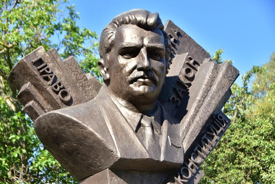 У ЧДТУ вшанували пам&#039;ять «батька Української Конституції» Михайла Сироти