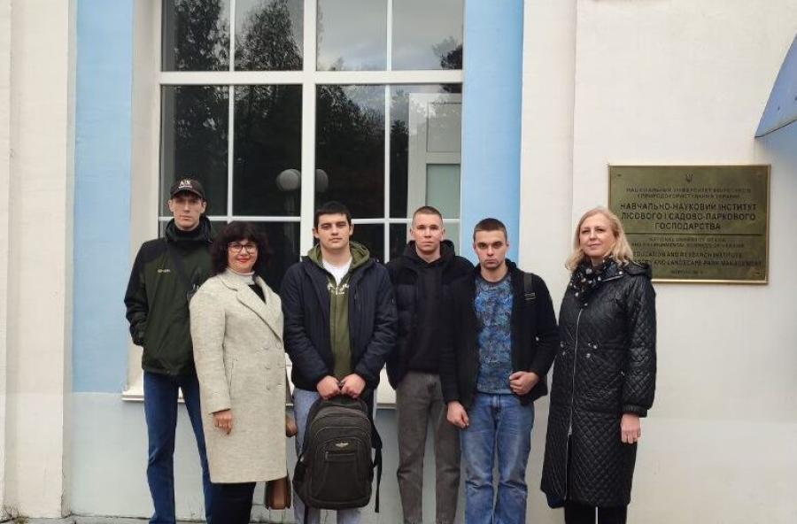&laquo;Науковий пошук молоді для сталого розвитку лісового комплексу та садово-паркового господарства&raquo;: майбутні лісівники ЧДТУ взяли участь у Всеукраїнській студентській науково-практичній конференції