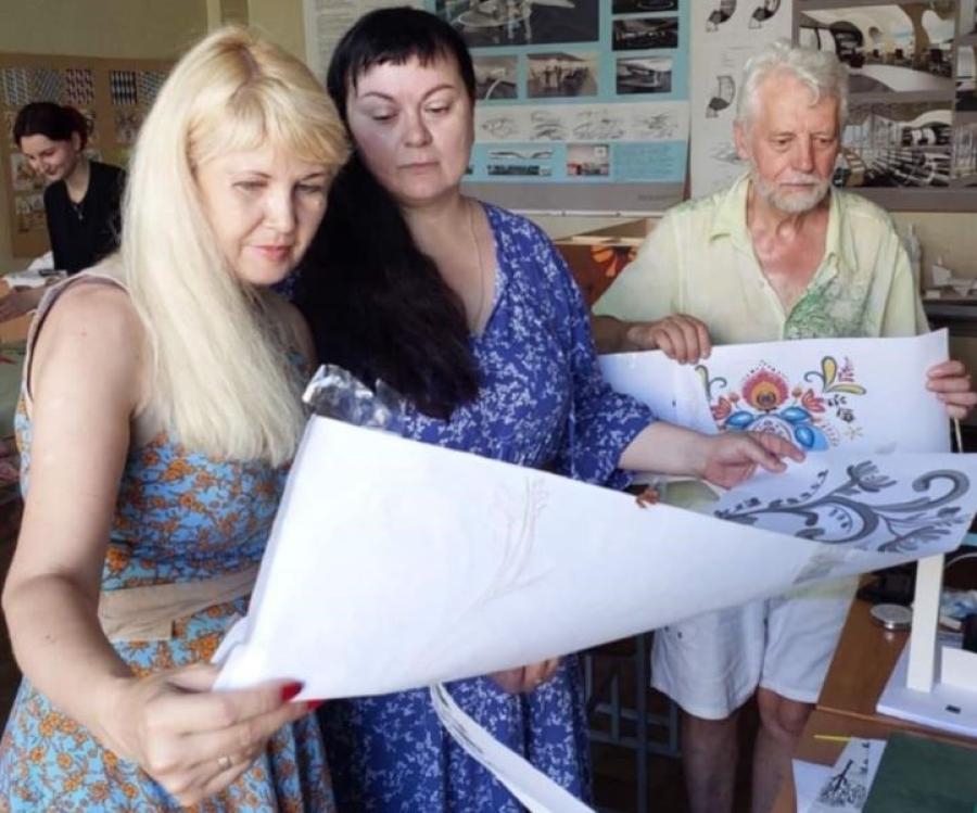 У ЧДТУ втілюють спільний проєкт кафедри графічного дизайну, моди та стилю і кафедри історії та права