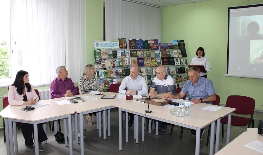 &laquo;ВІД ЛОКАЛЬНОЇ ІСТОРІЇ ДО ГЛОБАЛЬНОЇ ПАМ&rsquo;ЯТІ: КРАЄЗНАВЧА МІСІЯ БІБЛІОТЕК&raquo;. Науковці ЧДТУ взяли участь у краєзнавчих читаннях