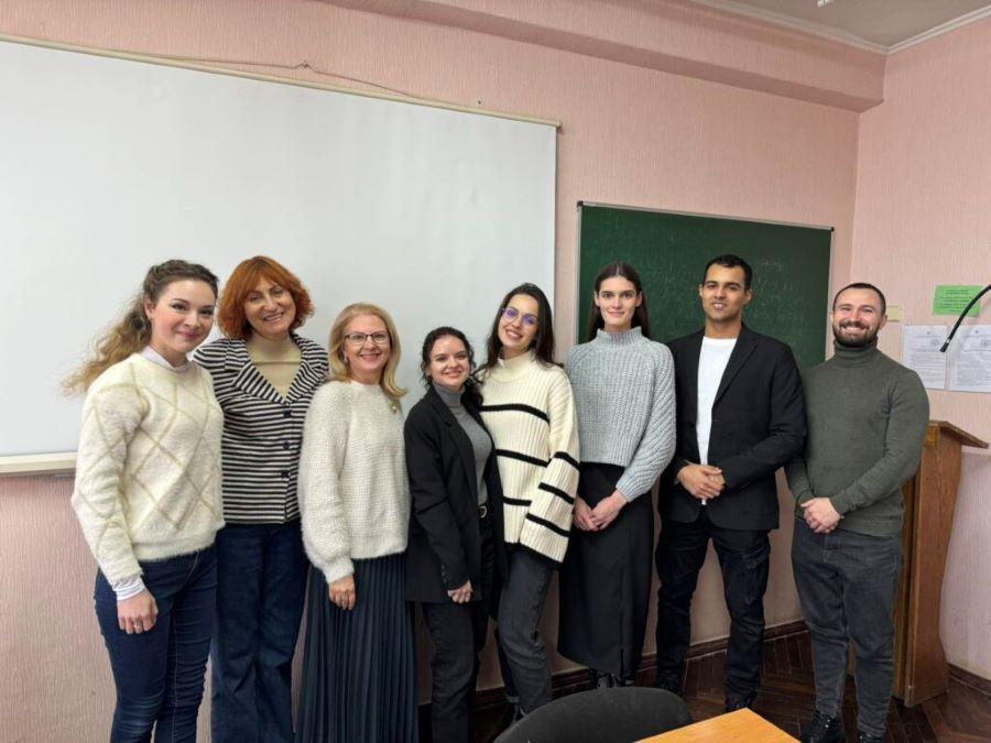 Магістри ЧДТУ освітньої програми «Германські мови та літератури (переклад включно), перша – німецька» успішно захистили кваліфікаційні роботи