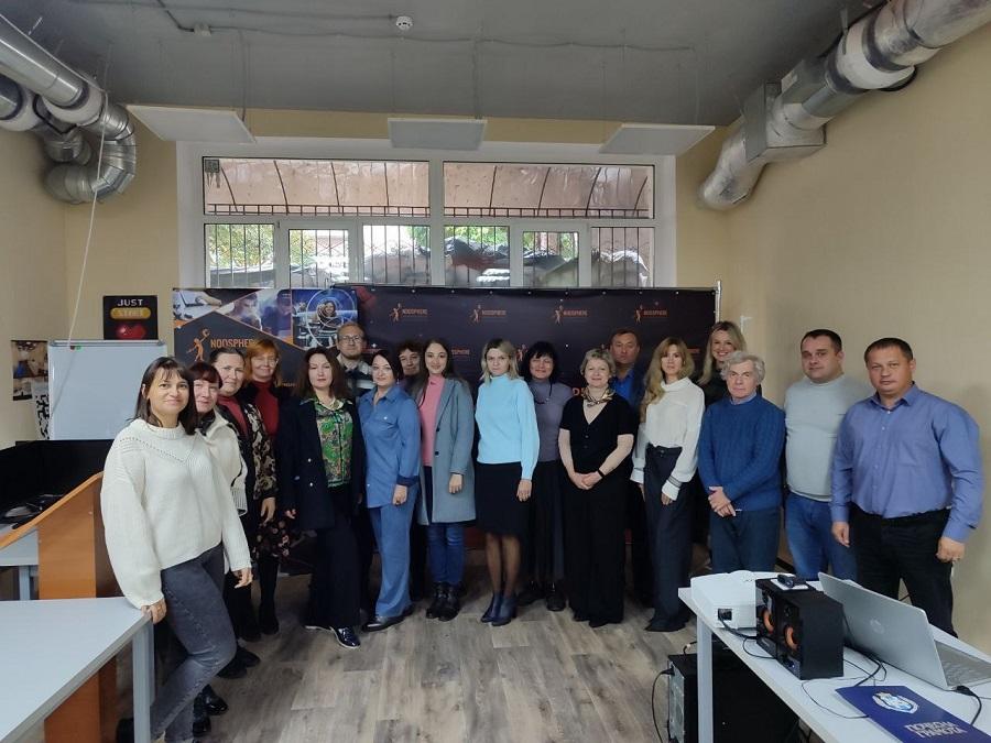 Факультет економіки та управління ЧДТУ відзначив  30-річчя
