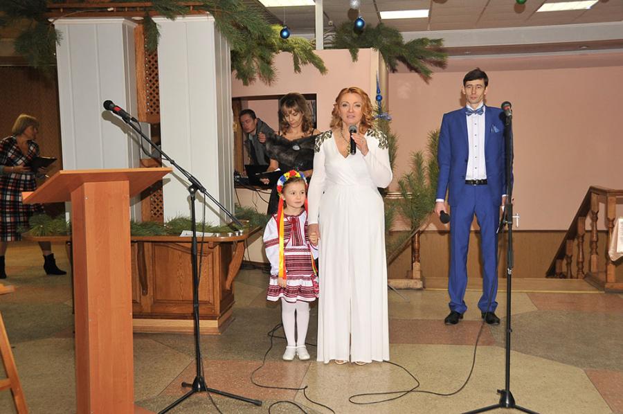 НАПЕРЕДОДНІ НОВОГО РОКУ В ЧДТУ  ПРОЙШОВ  БЛАГОДІЙНИЙ ЗАХІД