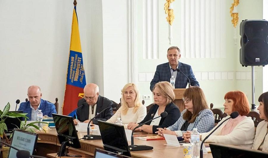 Науковці кафедри історії та права ЧДТУ взяли участь у круглому столі «Черкащина краєзнавча: Уманська сторінка»