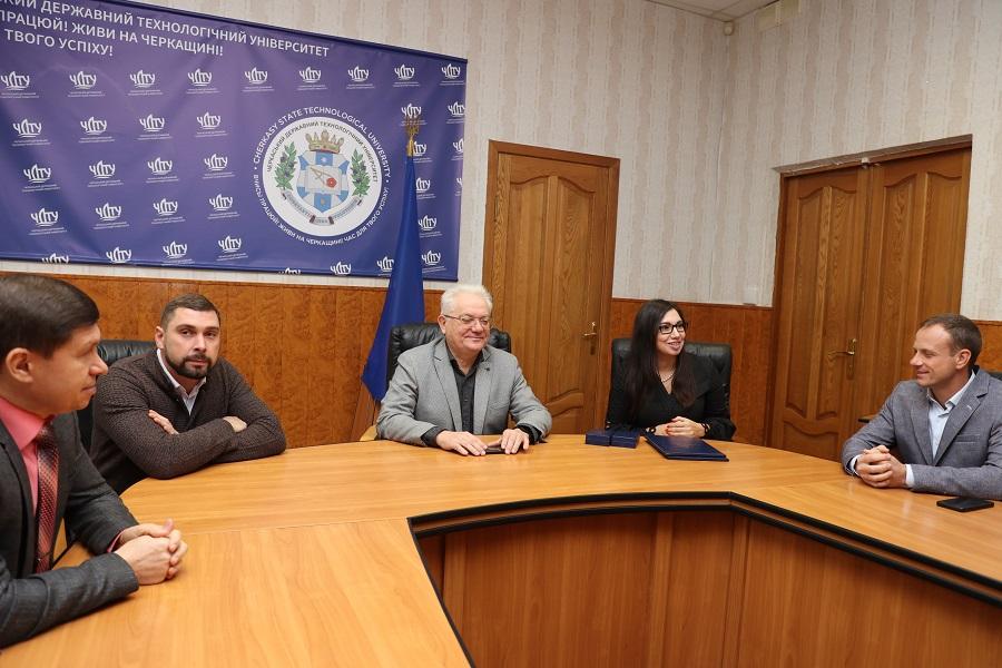 У ЧДТУ обговорили реформування системи вищої освіти
