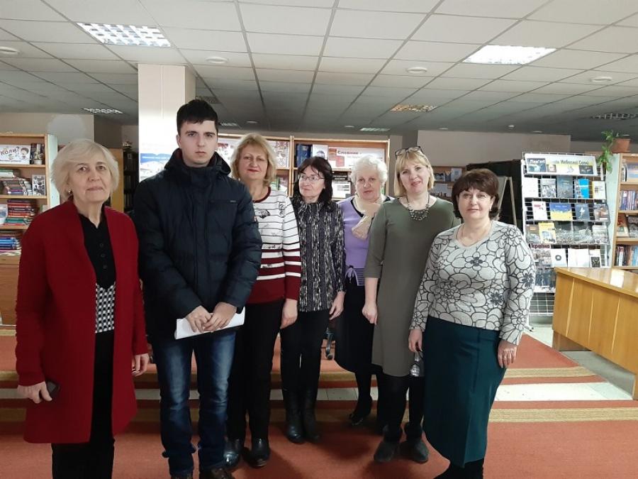 Студенти ЧДТУ долучаться до оновлення інтер’єрів Черкаської міської центральної бібліотеки імені Лесі Українки