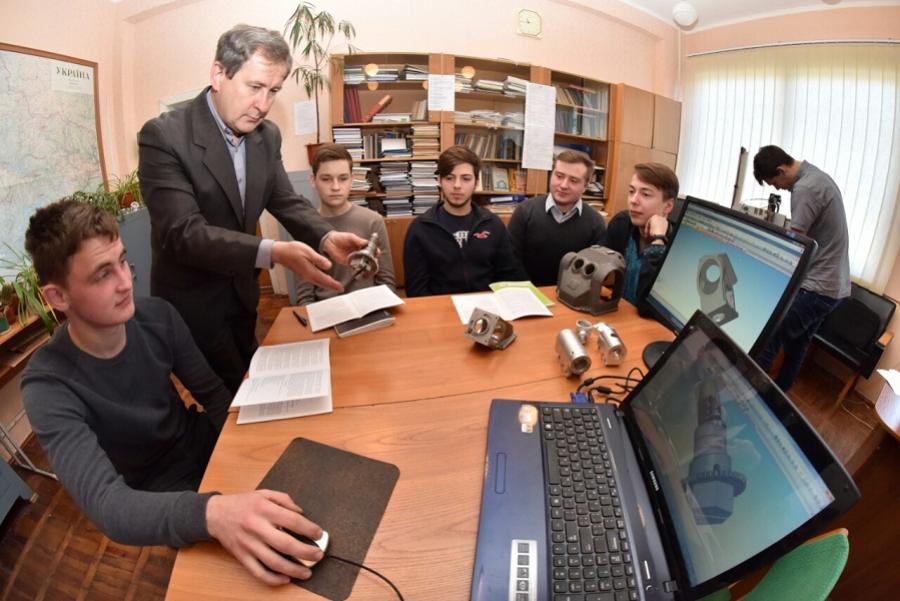 Факультет комп’ютеризованих технологій машинобудування та дизайну ЧДТУ готує перспективних фахівців для провідних галузей промисловості України