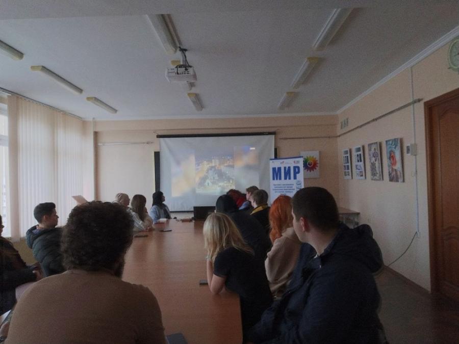 Згуртовані й загартовані: у ЧДТУ відбулась презентація фільму Юрія Кочкарова