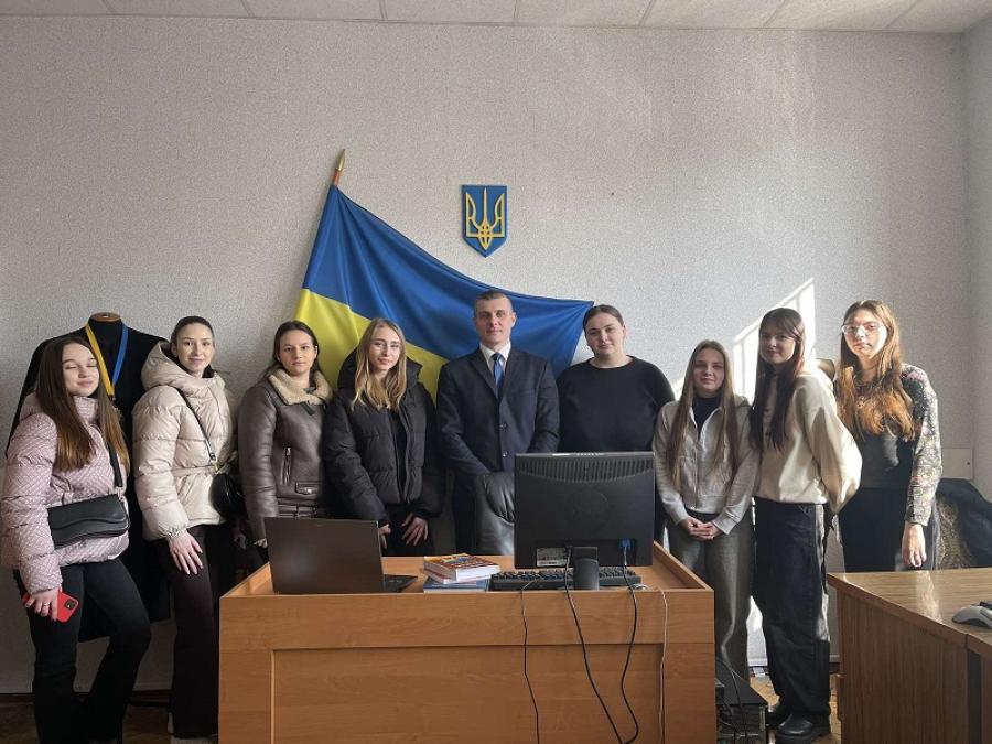 Студенти спеціальності «Право» ЧДТУ побували на фаховій гостьовій лекції з протидії корупції