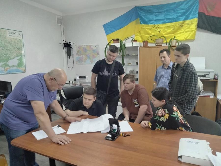 Геодезисти ЧДТУ переймають досвід партнерів ПП «Жовтень 2000»