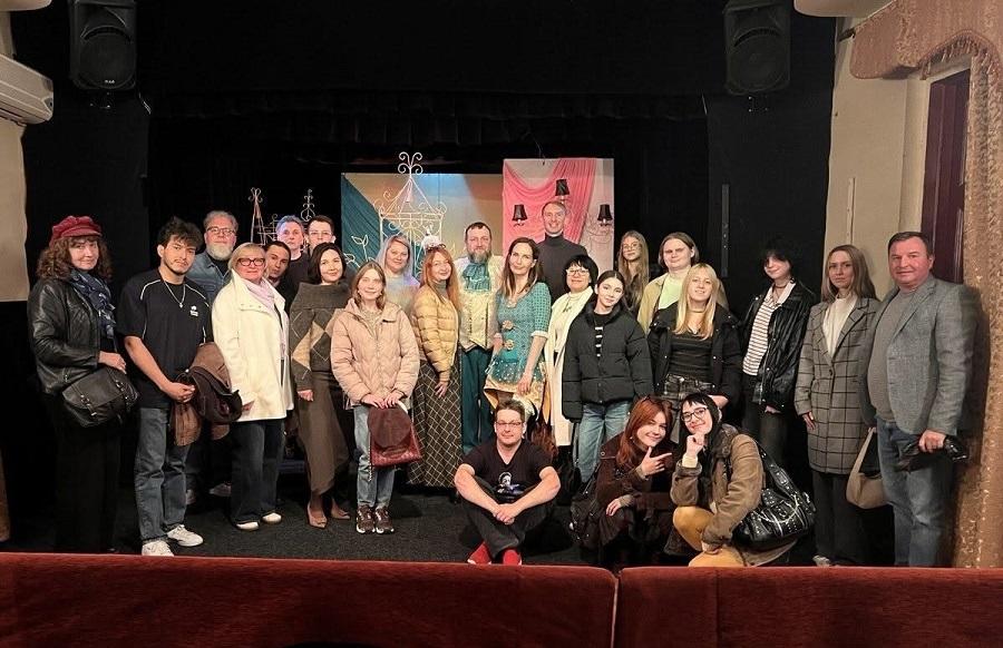 Від театральної рампи до пошуку сенсів: кафедра філософських, політичних і психологічних студій ЧДТУ ініціювала філософський діалог після лялькової вистави