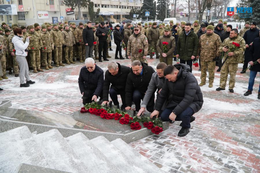 Делегація ЧДТУ взяла участь у заходах до Дня Соборності України