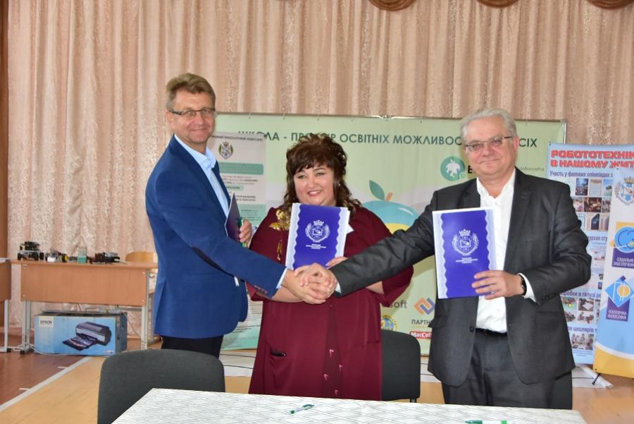 Міський голова Золотоноші високо оцінив налагодження партнерської співпраці ЧДТУ із золотоніськими закладами освіти