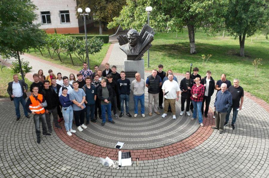 Майстерклас для майбутніх геодезистів та будівельників ЧДТУ провів фотограмметрист-практик
