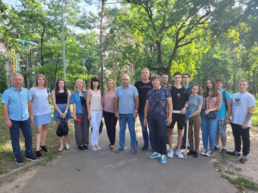 Студенти екологи та лісівники ЧДТУ долучилися до обстеження сухостійних та аварійних дерев у черкаському парку «Сосновий бір»