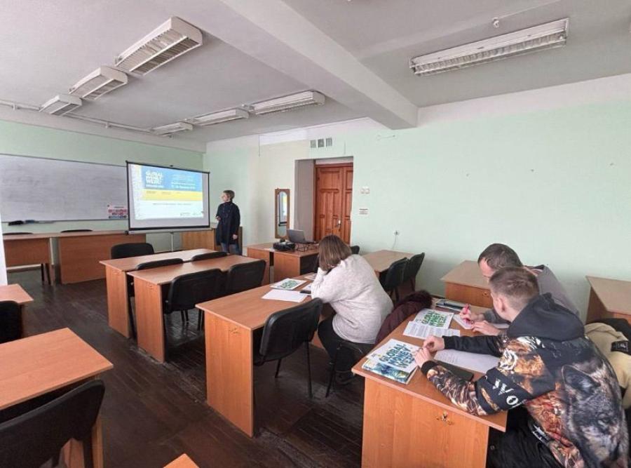 Global Money Week – 2025: кафедра фінансів ЧДТУ влаштувала квіз-гру «Місія – перемогти ШІ» та доєдналася до вебінару з медіаграмотності