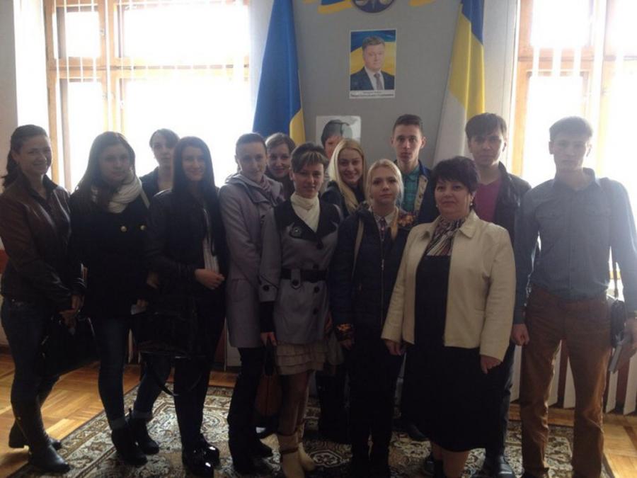 ЗВ’ЯЗОК З ДЕРЖАВНИМ УПРАВЛІННЯМ: СТУДЕНТИ КАФЕДРИ МЕНЕДЖМЕНТУ ЗНАЙОМЛЯТЬСЯ З ДІЯЛЬНІСТЮ ТЕРИТОРІАЛЬНИХ ПІДРОЗДІЛІВ ДЕРЖАВНОЇ ФІСКАЛЬНОЇ СЛУЖБИ