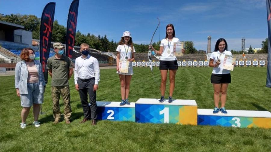 Студентка ЧДТУ Єлизавета Сікало здобула нагороду чемпіонату України зі стрільби з луку