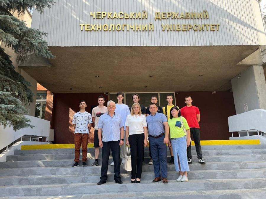 У ЧДТУ обговорили стажування студентів-автомобілістів у регіональному сервісному центрі ГСЦ МВС Черкаської області