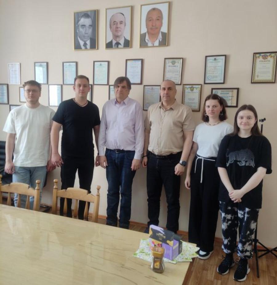 Співпраця з профільними науковими установами: здобувачі освіти кафедри харчових технологій ЧДТУ відвідали Інститут продовольчих ресурсів НААН України
