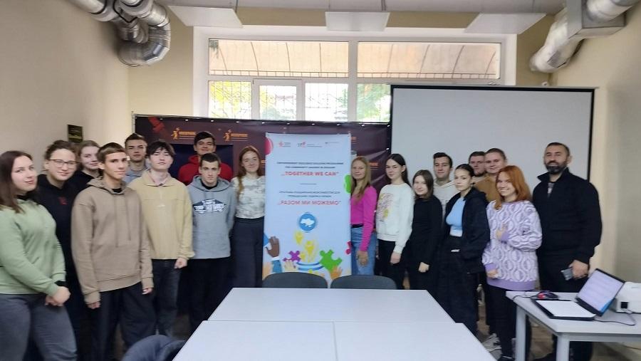 &laquo;Разом ми можемо&raquo;: у ЧДТУ обговорювали протидію дезінформації, створеній інструментами штучного інтелекту