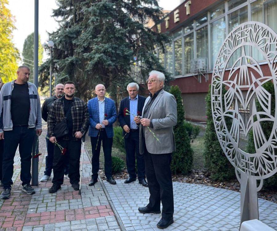 У День захисників і захисниць України колектив ЧДТУ вшанував пам&rsquo;ять полеглих воїнів