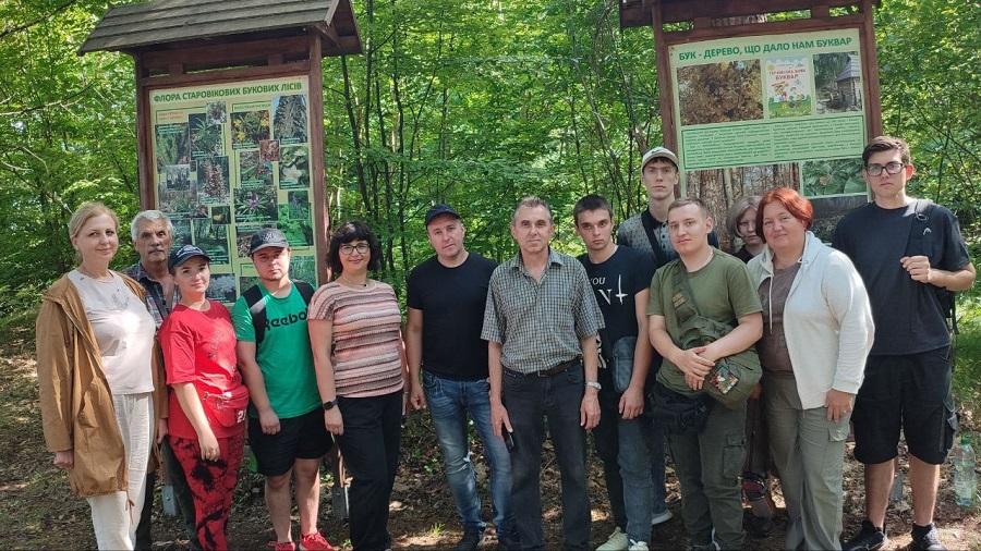 Майбутні лісівники ЧДТУ пройшли навчально-дослідницьку практику в природному заповіднику &laquo;Розточчя&raquo;
