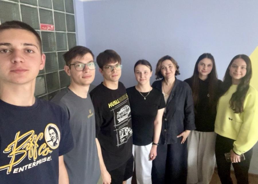 &laquo;Разом легше&raquo;: у гуртожитку №2 ЧДТУ відбулася психологічна бесіда-зустріч